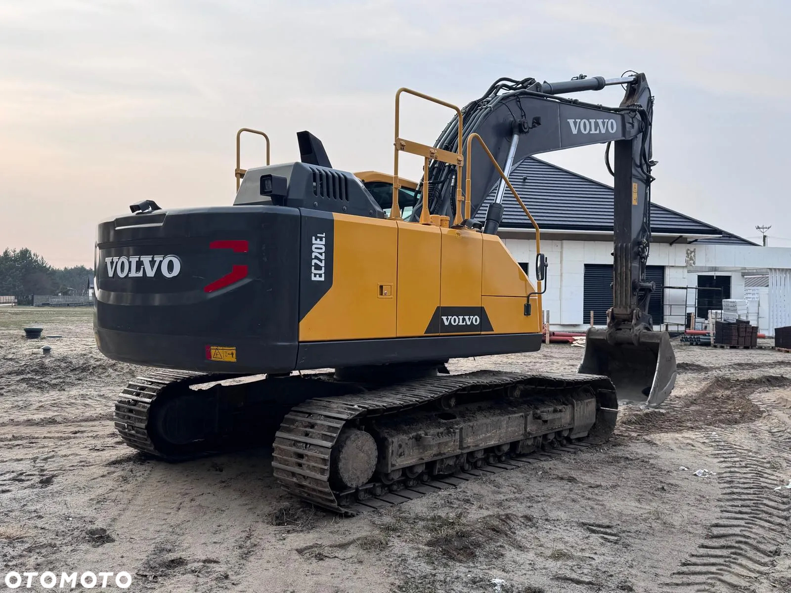 Volvo EC220EL - 3