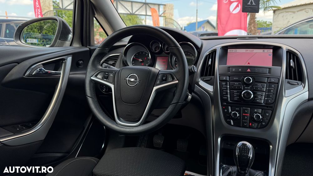 Opel Astra 1.4 Turbo ECOTEC Cosmo - 12