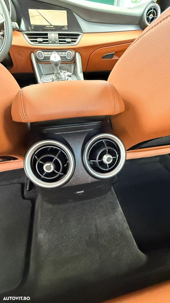 Alfa Romeo Giulia 2.2 JTDM Super - 26