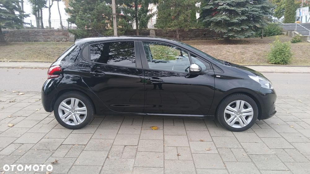 Peugeot 208 1.2 PureTech Style - 9
