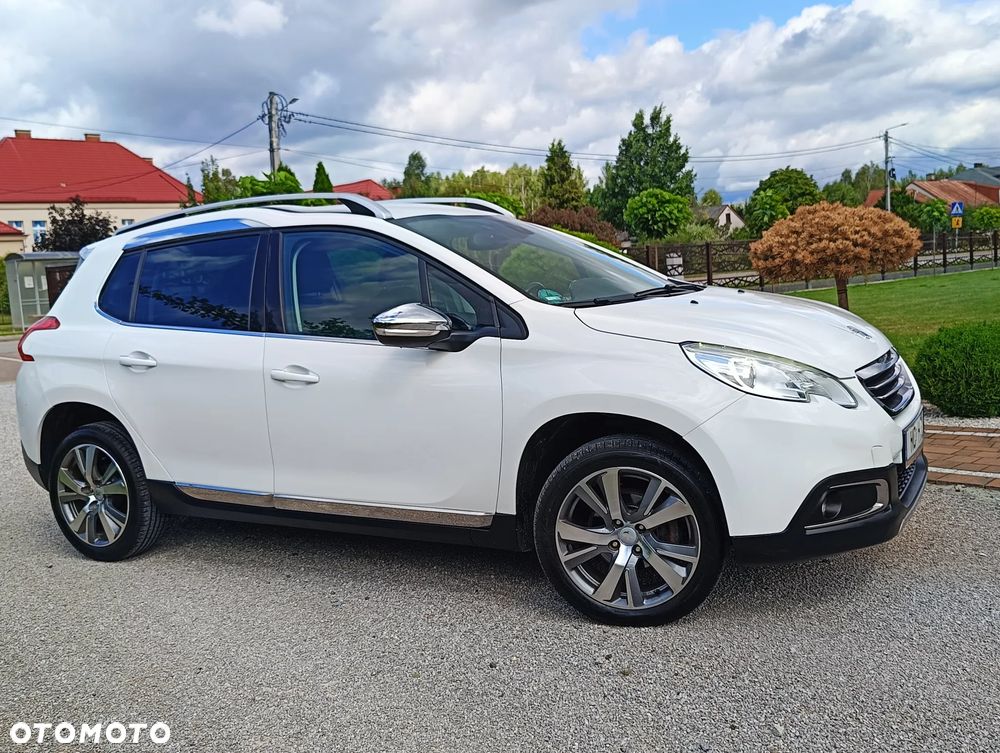 Peugeot 2008 1.6 BlueHDi Allure - 4