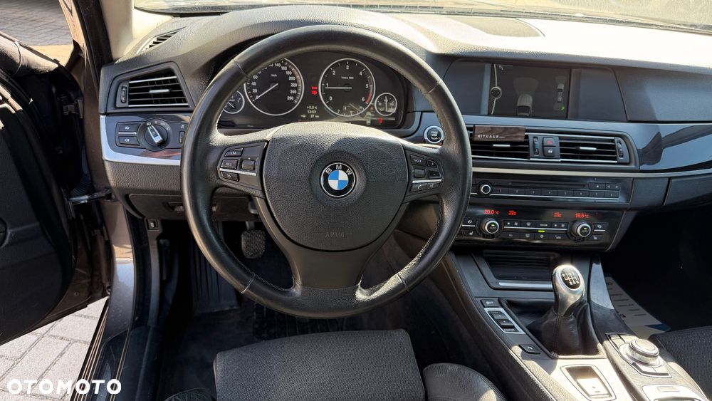 BMW Seria 5 520d Luxury Line - 5