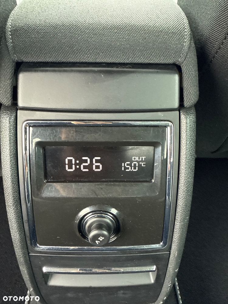 Skoda Superb 3.6 FSI 4x4 Comfort DSG - 8