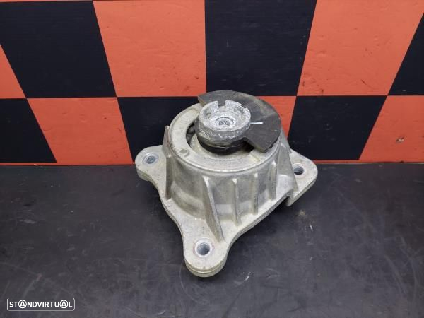 Apoio Motor Esquerdo Mercedes-Benz Vito Caixa (W447) - 2
