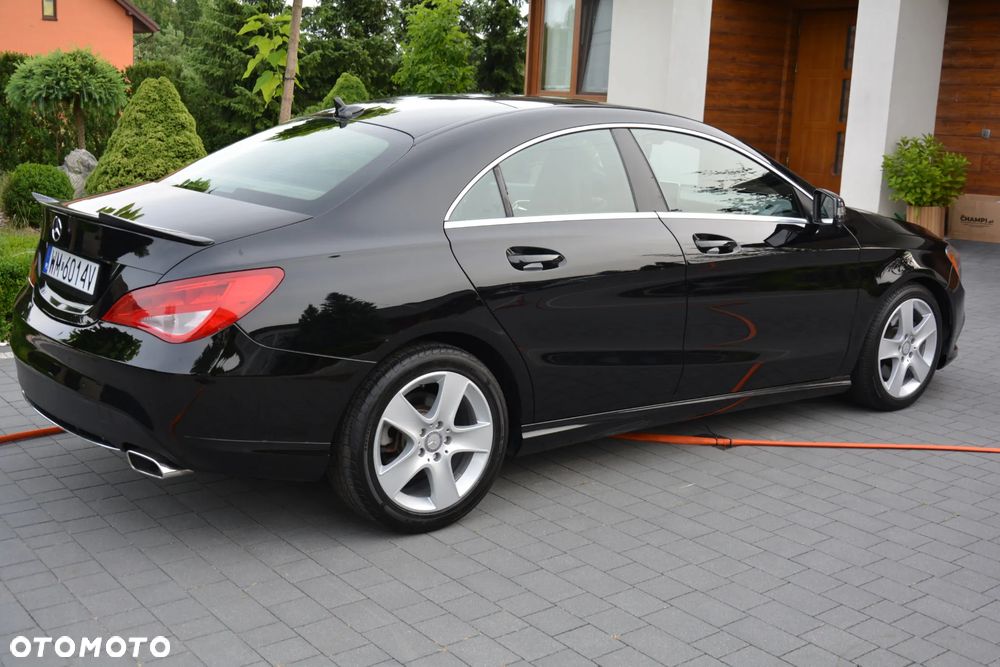 Mercedes-Benz CLA 250 4Matic 7G-DCT StreetStyle - 9