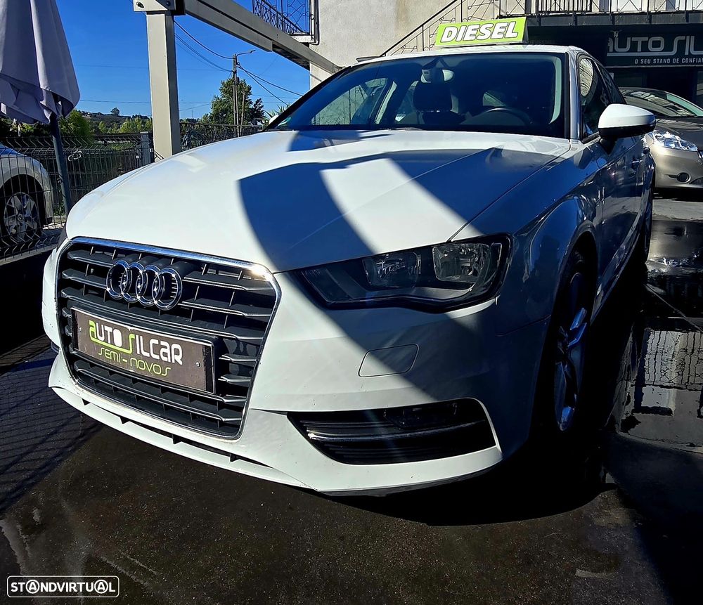 Audi A3 Sportback 1.6 TDI Ambiente - 2