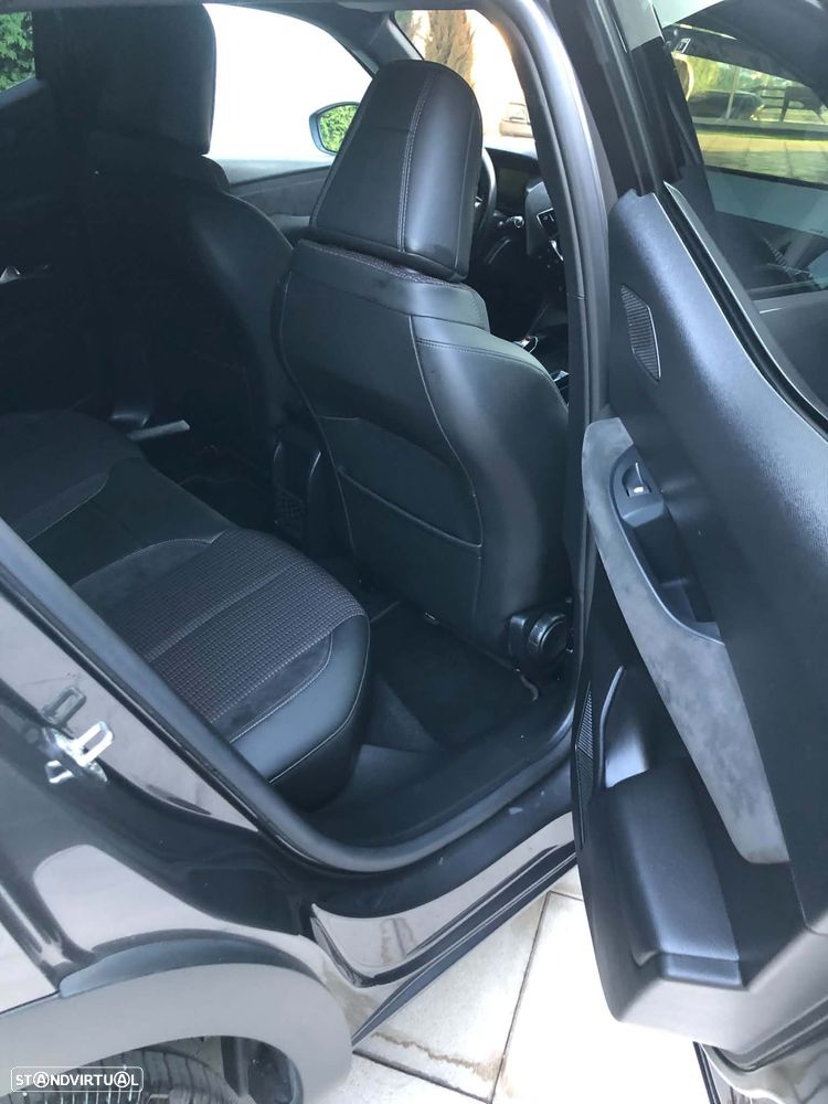 DS DS3 Crossback E-TENSE PERFORMANCE LINE + - 17