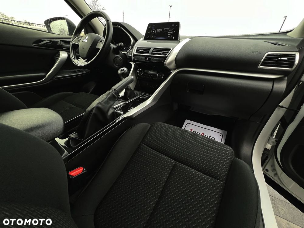 Mitsubishi Eclipse Cross 1.5 T GPF Invite Plus - 17