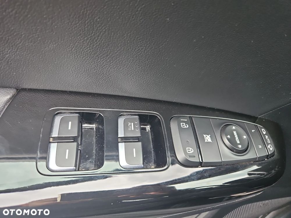 Kia Sportage 1.6 T-GDI Business Line 4WD - 16