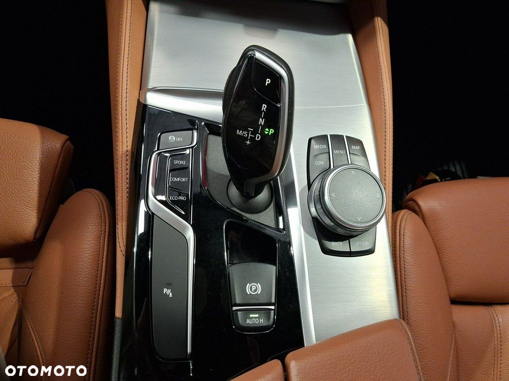 BMW Seria 5 - 34