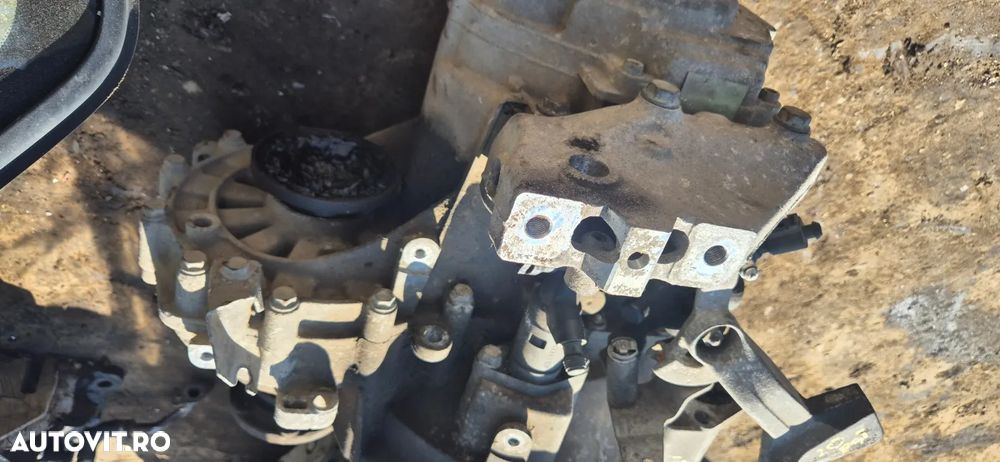 Cutie viteze manuala 2.0 fsi benzina cod GXV Seat Altea Leon  2.0fsi motor 2.0 cod BLR - 5