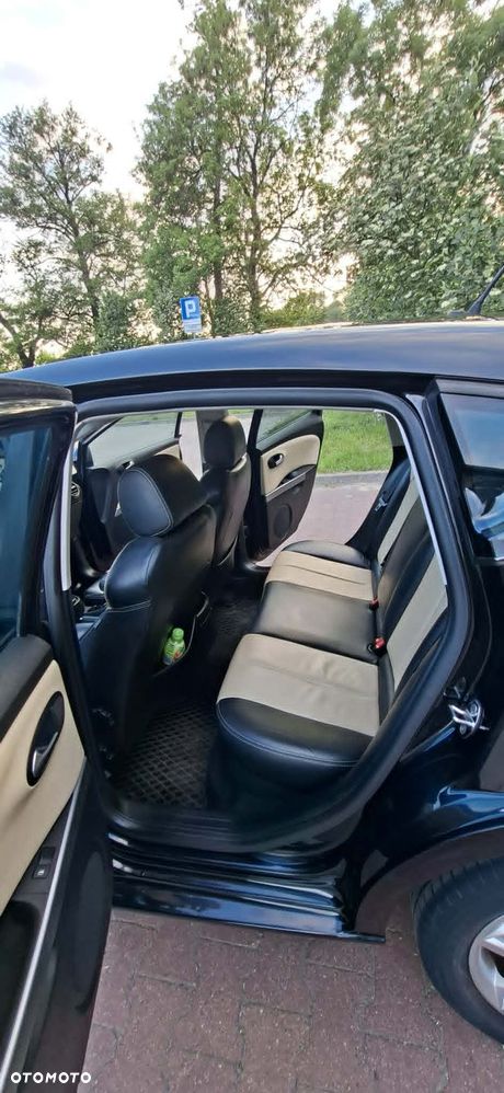 Seat Leon 1.6 TDI Style - 11