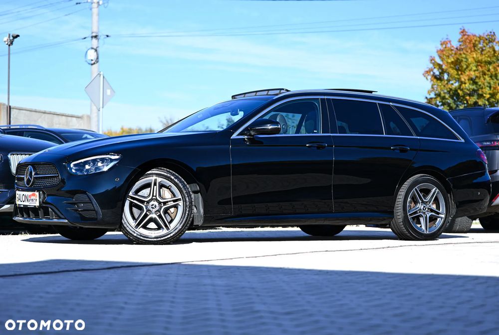 Mercedes-Benz Klasa E 300 9G-TRONIC AMG Line - 39