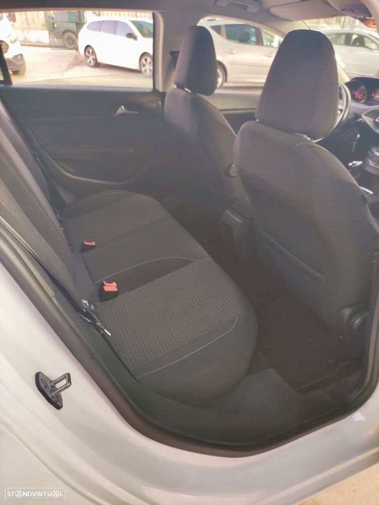 Peugeot 308 1.5 BlueHDi Business Line - 16