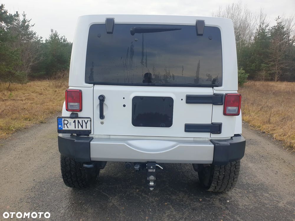 Jeep Wrangler Unlimited 3.8 Automatik Sahara - 23