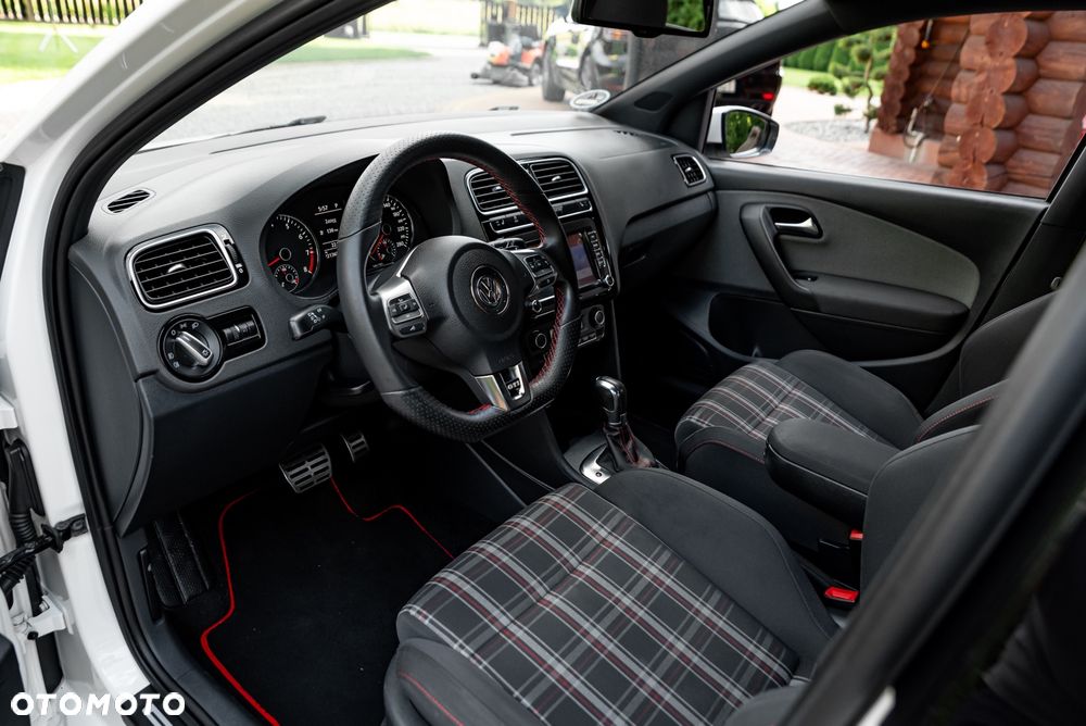 Volkswagen Polo - 16