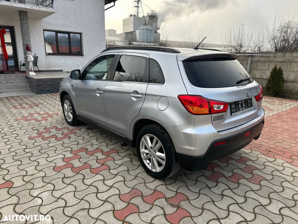 Mitsubishi ASX 1.8 DI-D 4WD Instyle - 12