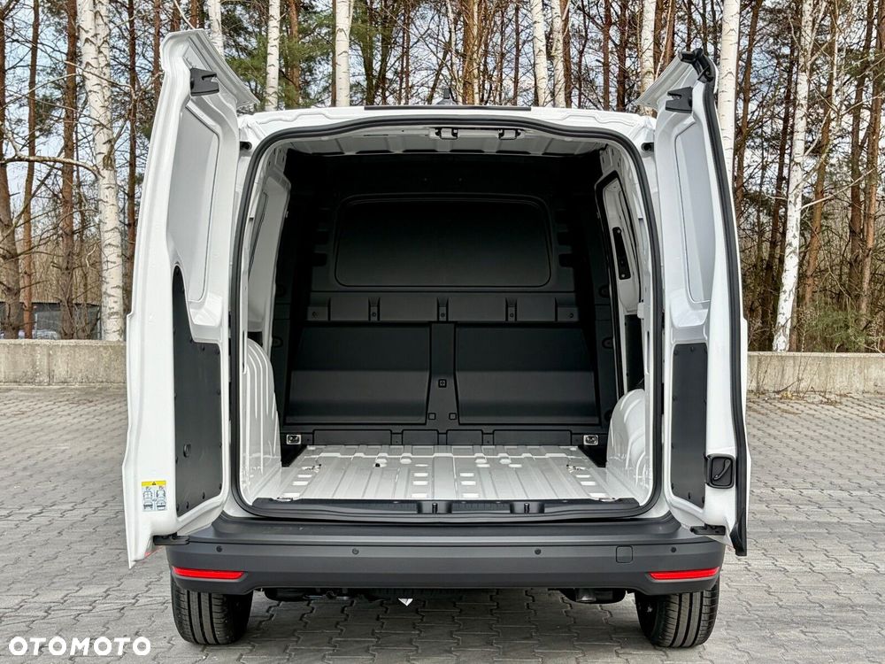 Volkswagen Caddy Cargo silnik: 2,0 l TDI EU6 SCR  75 kW skrzynia biegów: manualna 6 -biegowa rozstaw osi: 2755 mm - 10