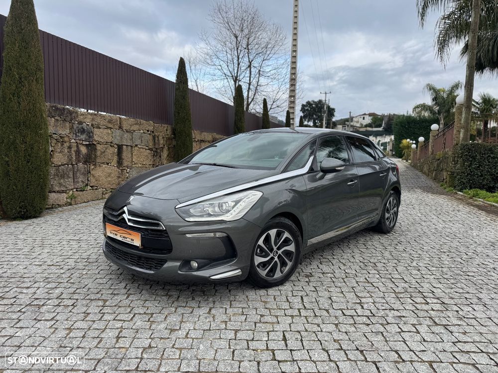 Citroën DS5 e-HDi 110 EGS6 SoChic - 1