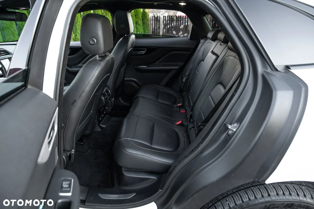 Jaguar F-Pace 25d AWD Prestige - 19