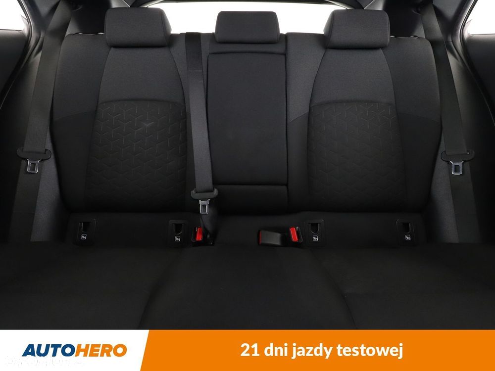 Toyota Corolla 1.8 Hybrid Trek - 15