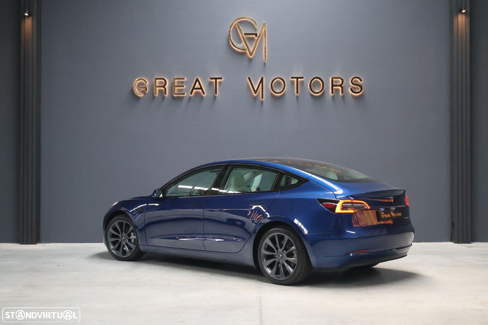Tesla Model 3 Long-Range Dual Motor AWD - 4