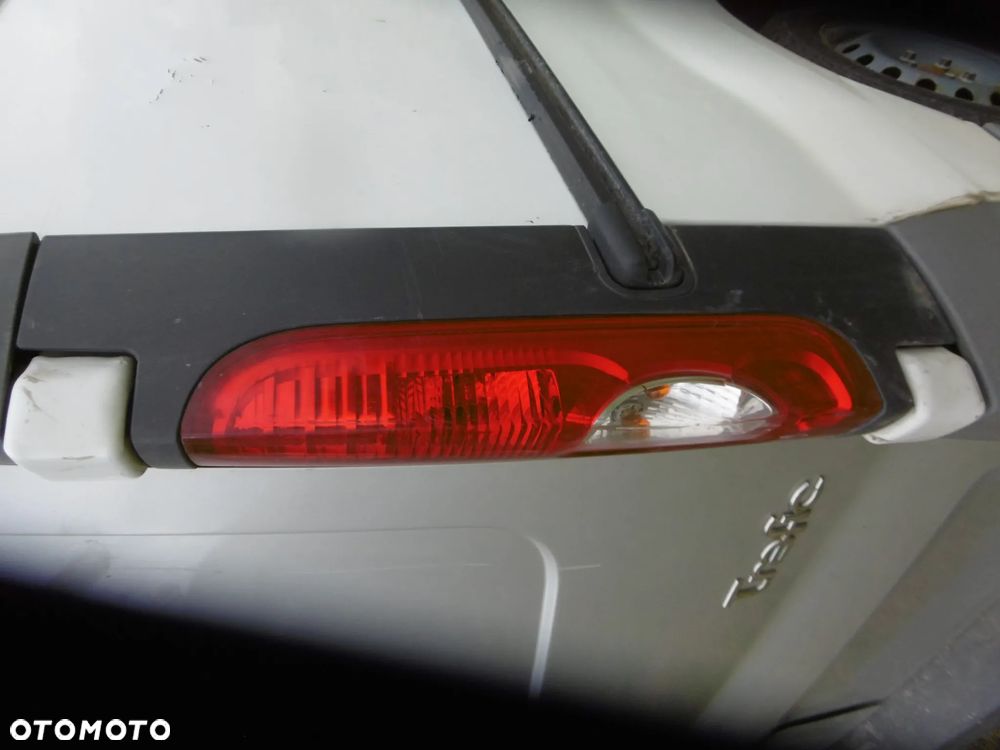 LAMPA TYLNA TRAFIC VIVARO PRIMASTAR - 4