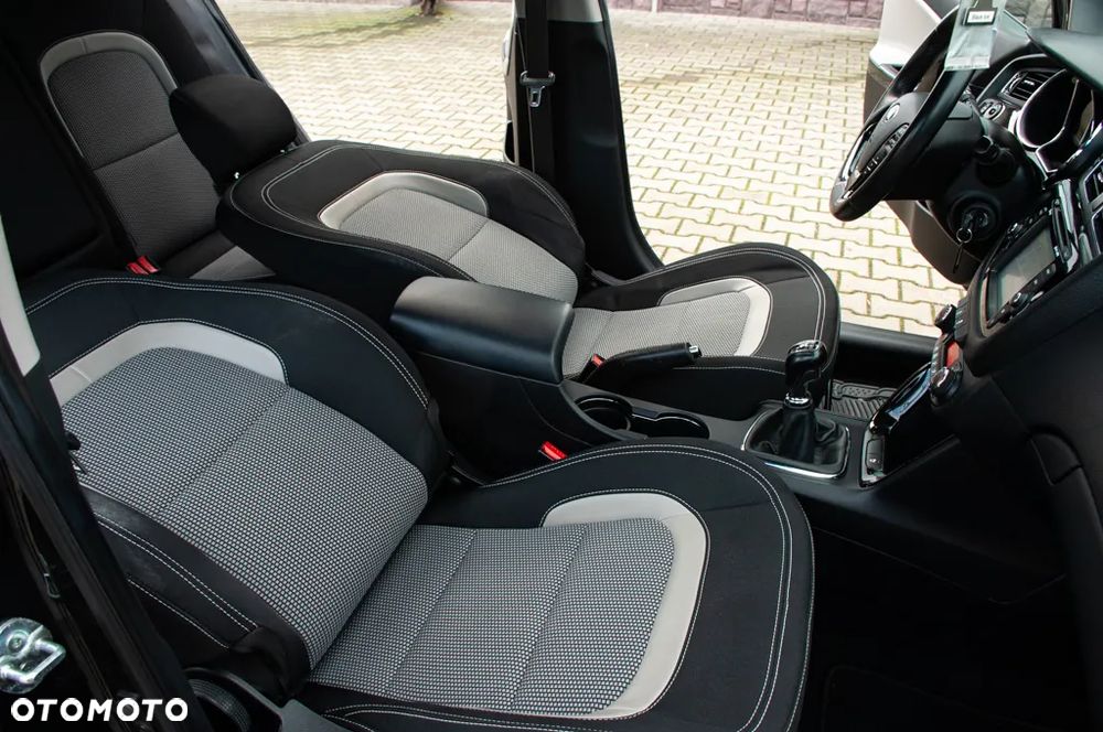 Kia Ceed 1.6 GDI Vision - 25