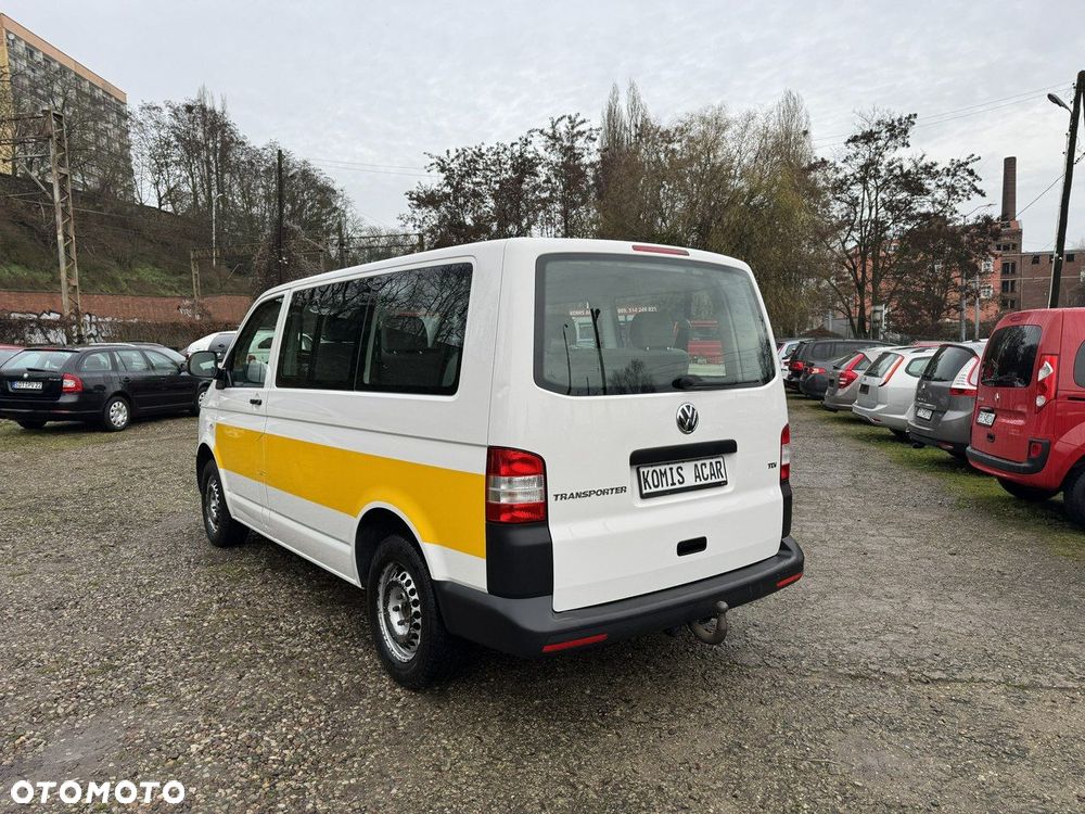 Volkswagen Transporter - 3