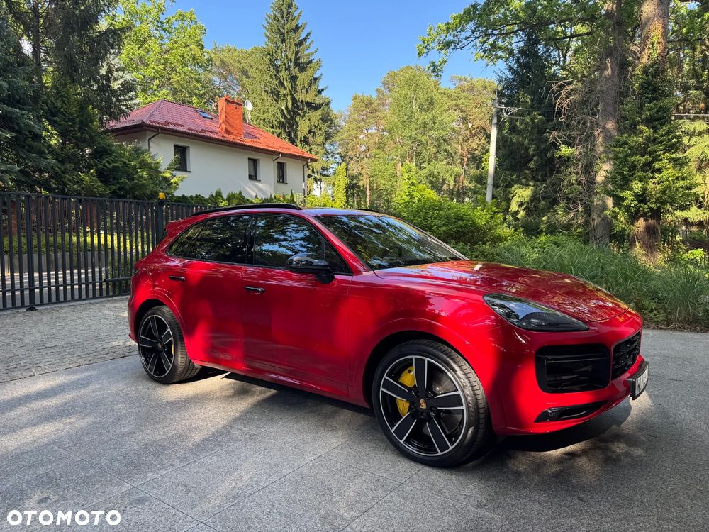 Porsche Cayenne - 1