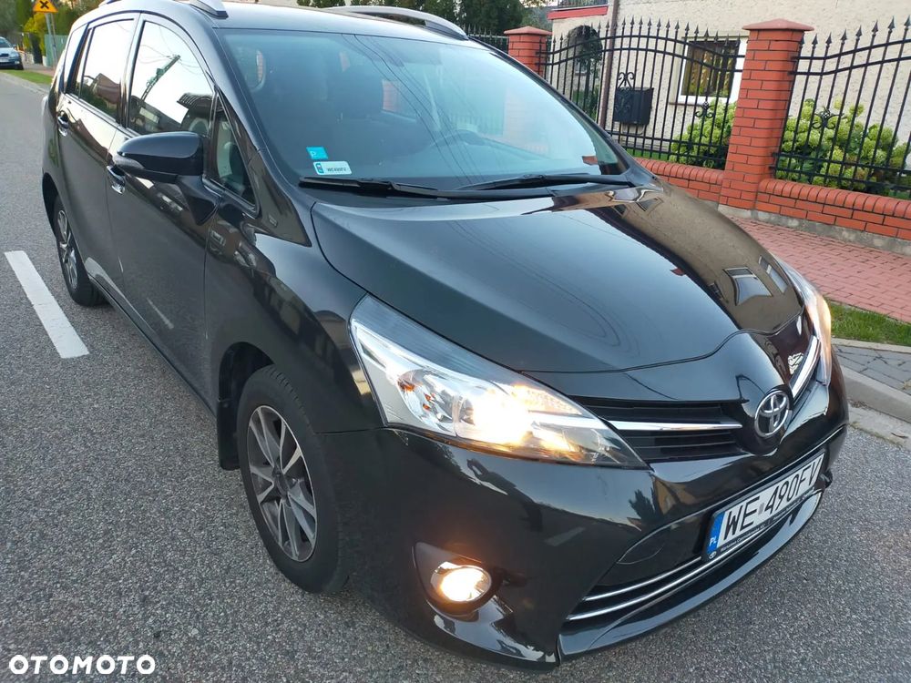 Toyota Verso 1.8 Premium 7os - 15