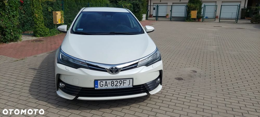 Toyota Corolla 1.6 Prestige MS EU6 - 3