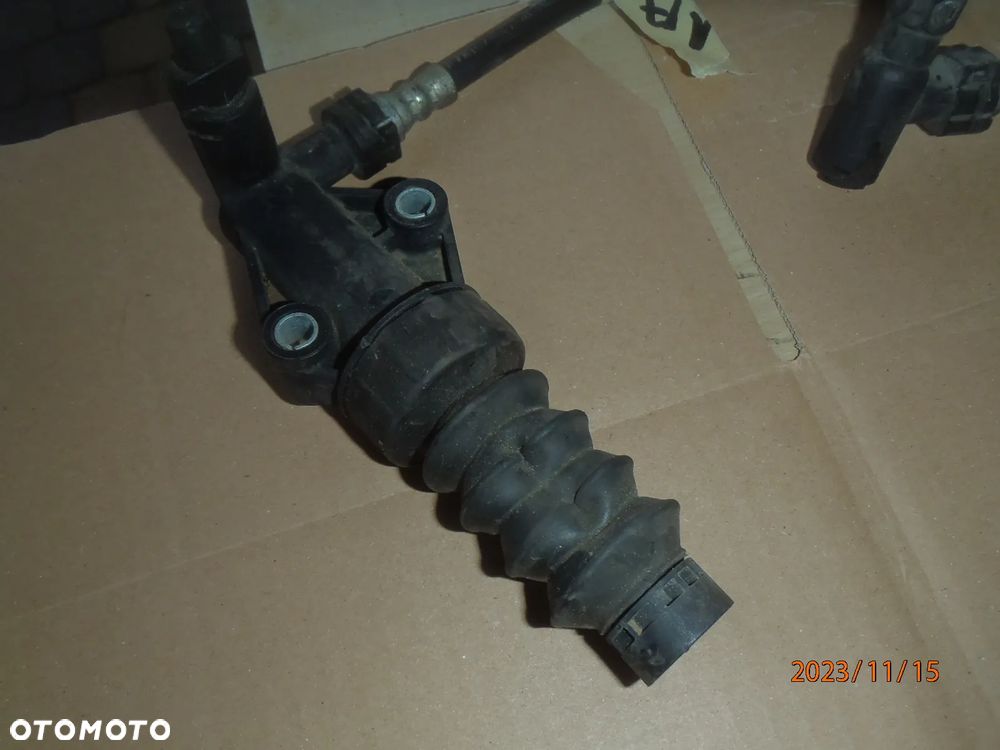 wysprzęglik przewód rurka wysprzęglika sprzęgła fiat grande punto evo. mito bravo II doblo  posiadam wszystkie części - 12