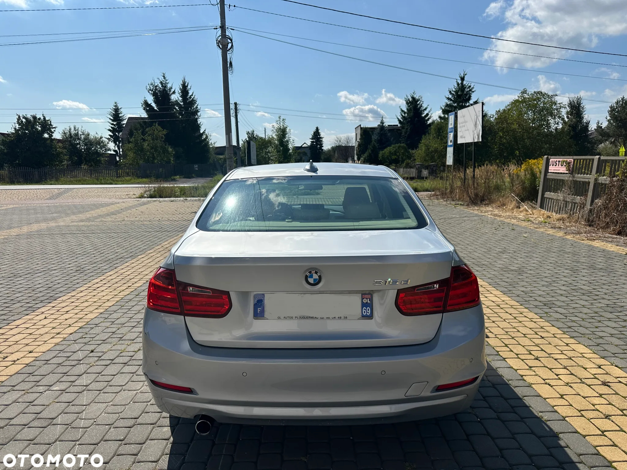 BMW Seria 3 318d Luxury Line - 13