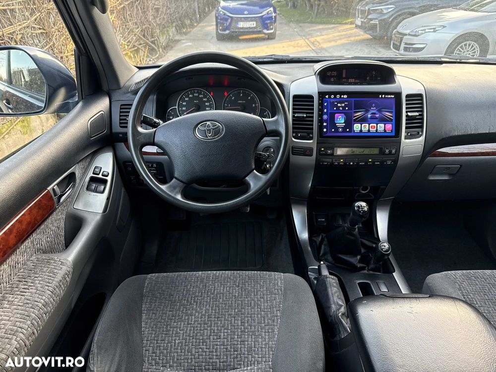 Toyota Land Cruiser - 10