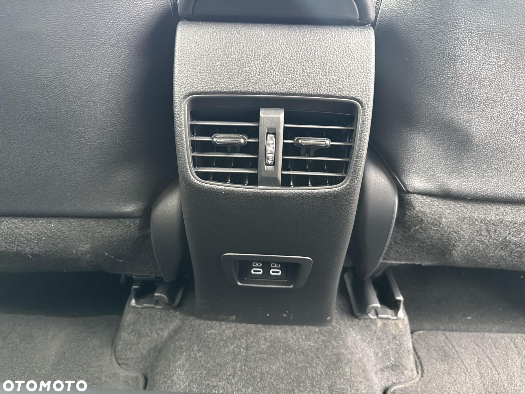 Toyota Corolla Cross - 18