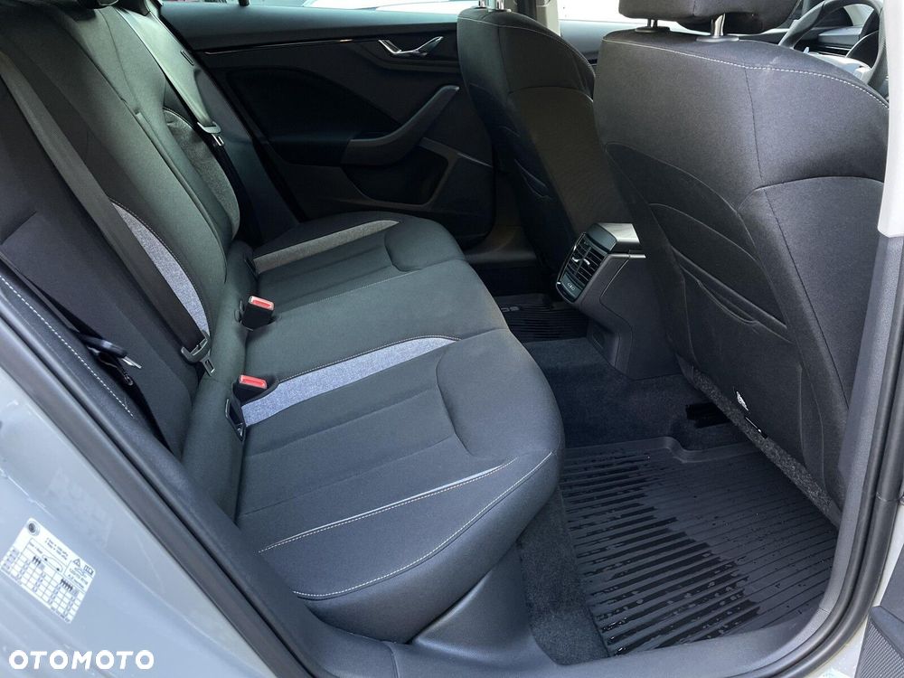 Skoda Scala 1.0 TSI Selection DSG - 8