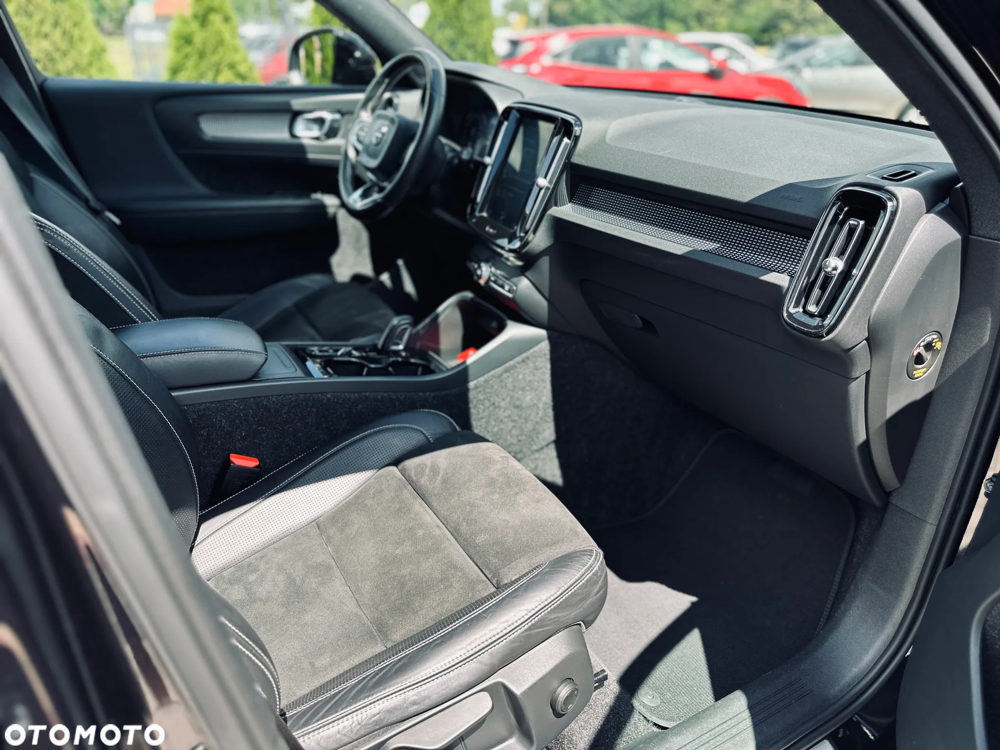 Volvo XC 40 D4 AWD Geartronic R-Design - 20