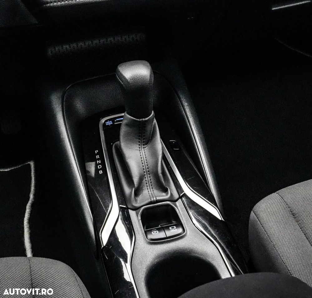 Toyota Corolla 1.8 HSD Dynamic Plus - 19