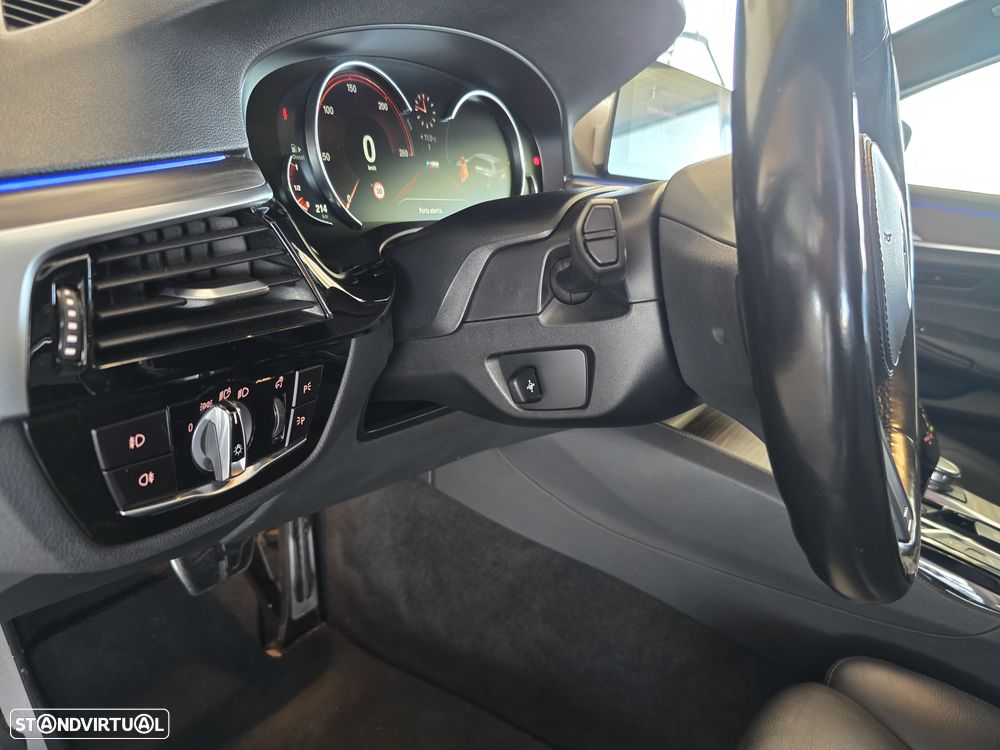 BMW 540 d xDrive Pack M Auto - 26