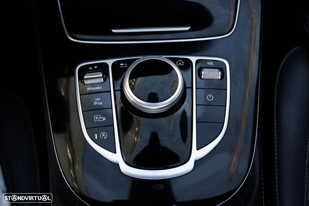 Mercedes-Benz E 220 d Avantgarde - 22