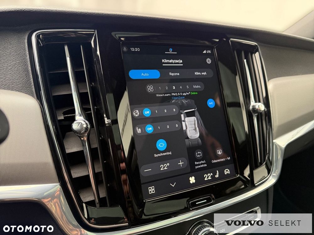 Volvo V90 Cross Country - 20