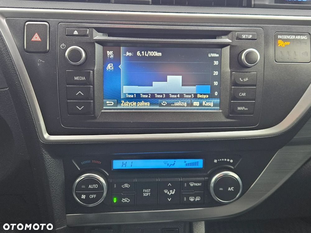 Toyota Auris 1.33 VVT-i Comfort - 10