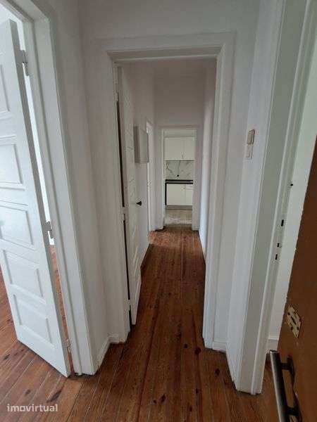 Apartamento T2 no Alto de São João - View 3