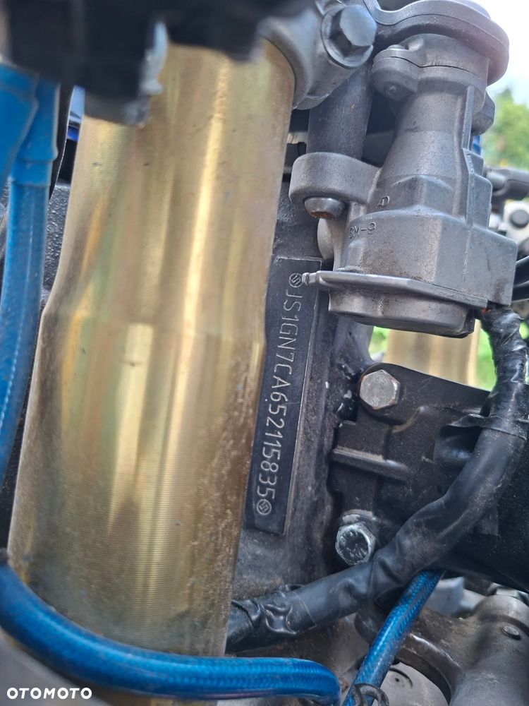 Suzuki GSX-R - 3