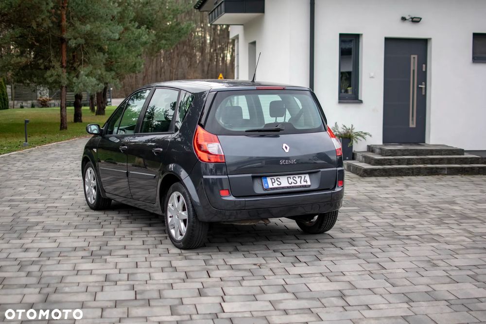 Renault Scenic - 28