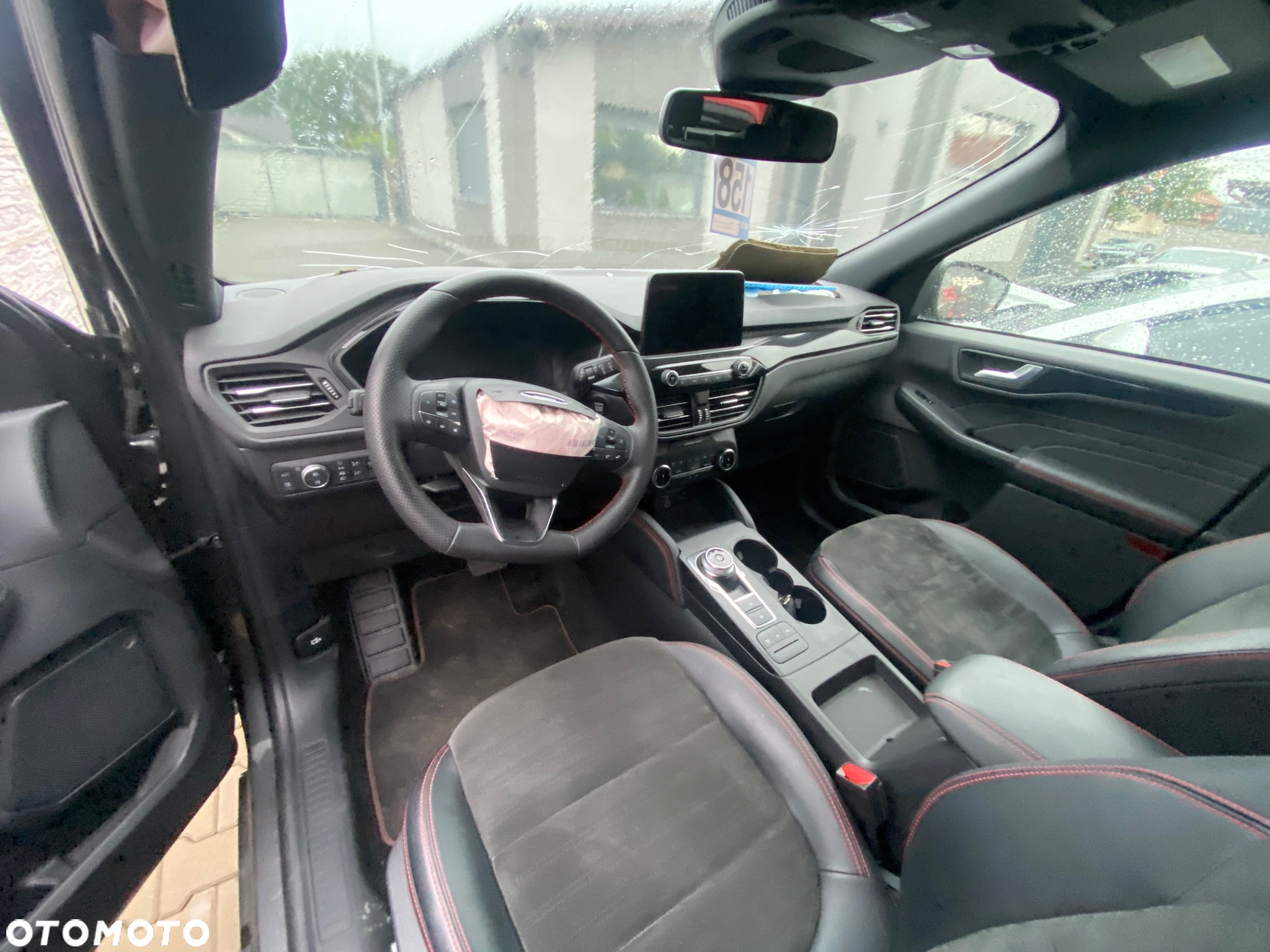 Ford Kuga 2.5P PHEV FWD ST-Line - 11