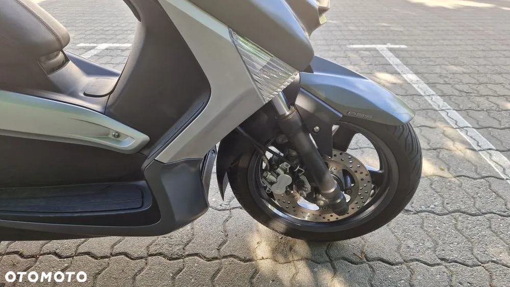 Yamaha X-max - 4