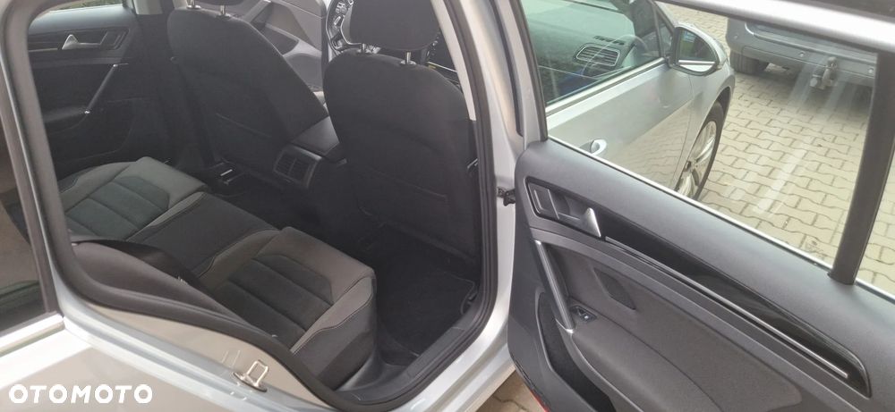 Volkswagen Golf 1.5 TSI BMT Evo Comfortline DSG - 23