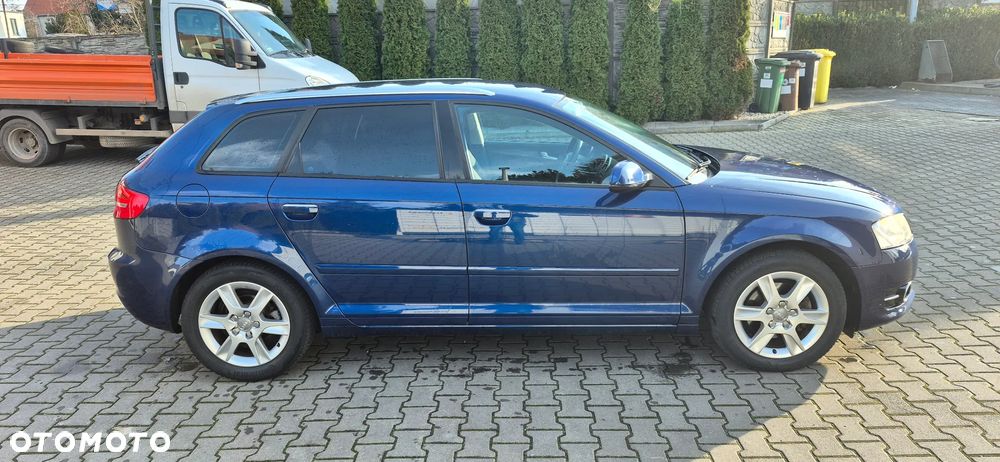 Audi A3 Sportback 1.4 TFSI Attraction - 4